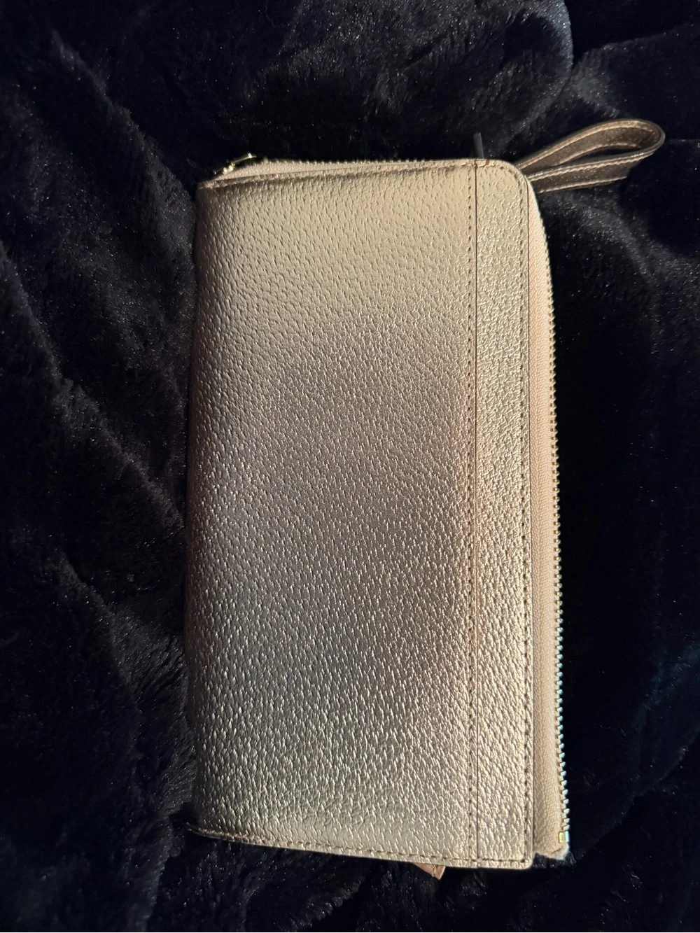 Kate Spade Metallic Rose Gold Wristlet Wallet